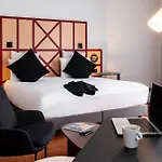 מלון Mercure Centre Champ De Mars