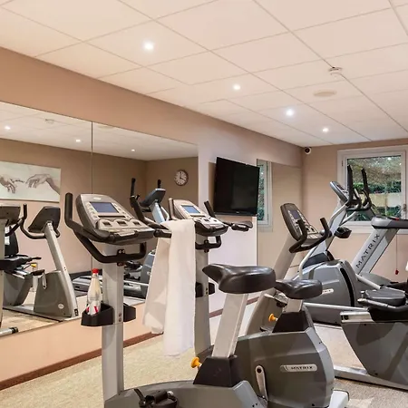 Mercure Centre Champ De Mars מלון 4*