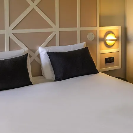 Mercure Centre Champ De Mars 酒店 4*