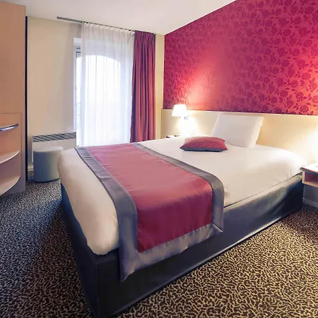 Mercure Centre Champ De Mars Hotel 4*