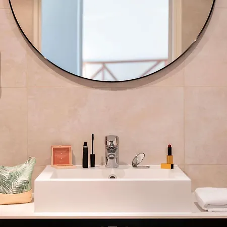 Hotel Mercure Centre Champ De Mars 4*