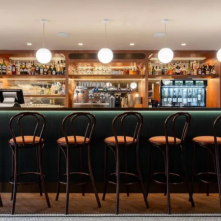 Hotel Mercure Centre Champ De Mars 4*