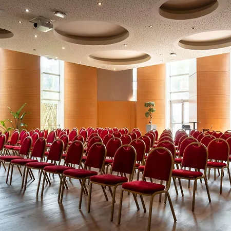 Mercure Centre Champ De Mars 4*