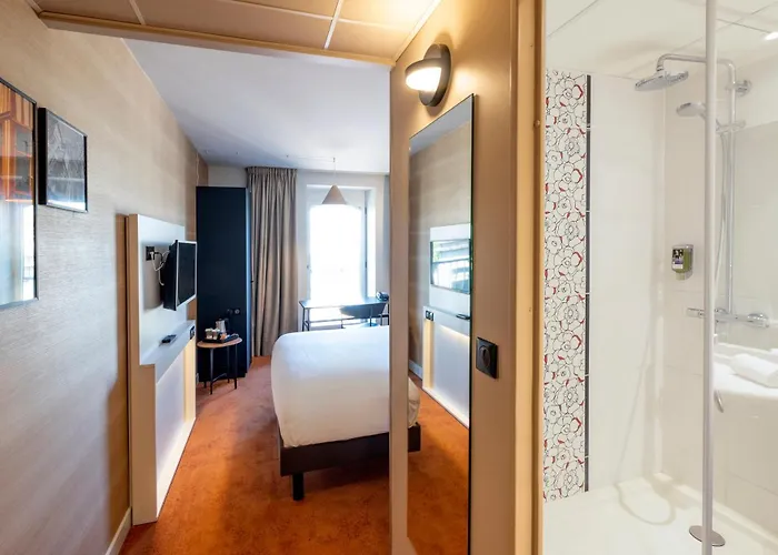 Mercure Centre Champ De Mars 酒店