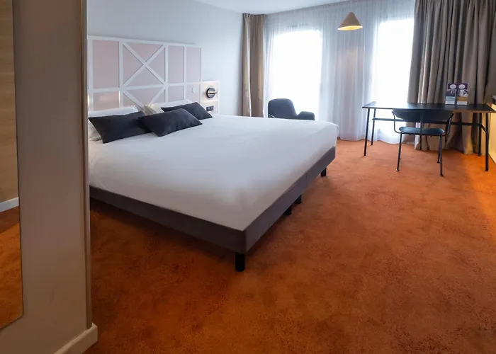 酒店 Mercure Centre Champ De Mars 鲁昂