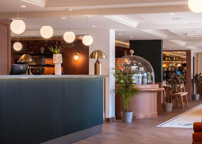 酒店 Mercure Centre Champ De Mars 4*