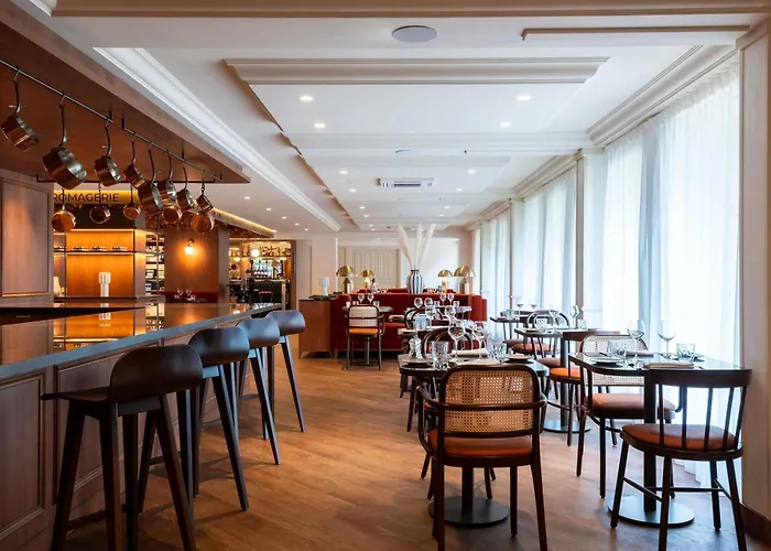 Mercure Centre Champ De Mars